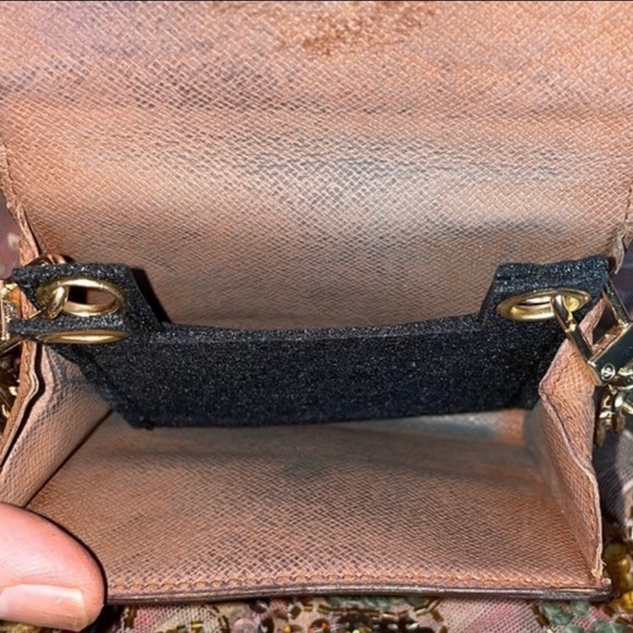 Louis Vuitton Elise Purse In Monogram, Crossgrain Leather with Chain and Charm - Picture 9 of 11